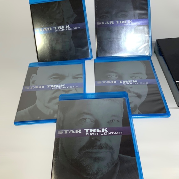 Star Trek: The Next Generation Motion Picture Collection Blu-Ray Set - Picture 4 of 5